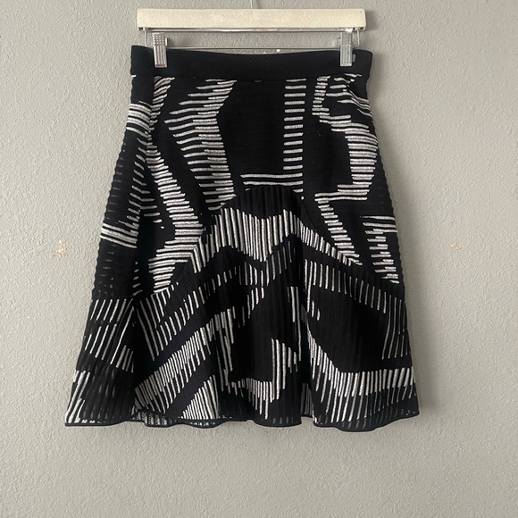 Missoni Black and White Geometric Skirt - Picture 1 of 7